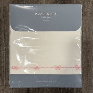 NEW Kassatex California King Sheet and Pillow Set- White and Pink Bow